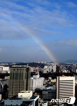 首尔彩虹在线视频观看